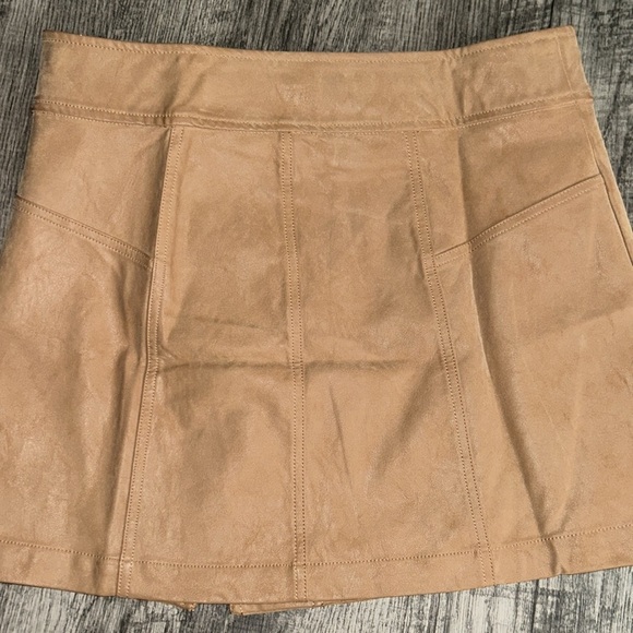 NWT Free People Skirt Camel Tan Faux Suede Ari Wrap Mini Buckle Vegan Boho 12 - Picture 6 of 12